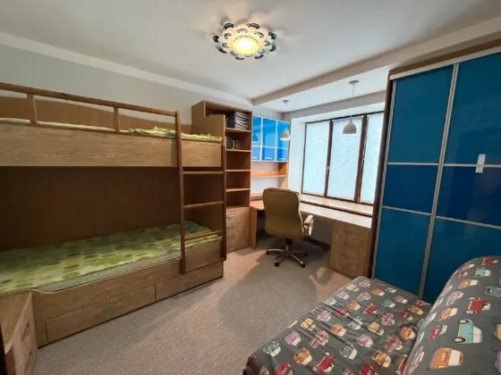 Продажа 3-комнатной квартиры в Центре Калининского района, улица Марии Ульяновой, 58 б. Новострой Донецк
