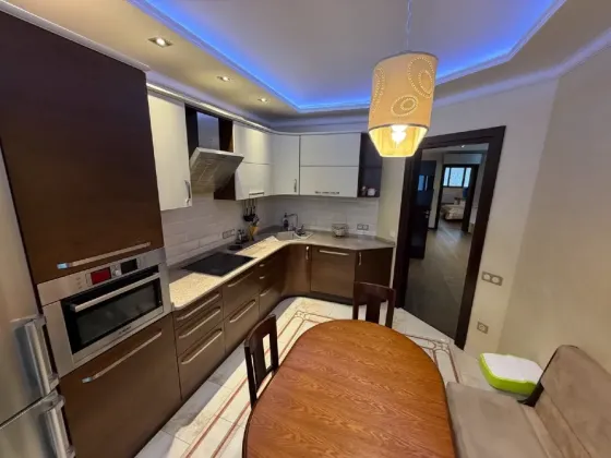 Продажа 3-комнатной квартиры в Центре Калининского района, улица Марии Ульяновой, 58 б. Новострой Донецк