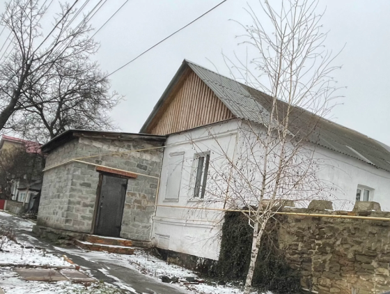 Продаётся дом в центре Донецка Донецк