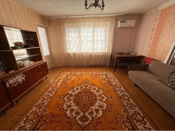 Продажа крупногабаритной 2-ком. квартиры Пушка Макеевка