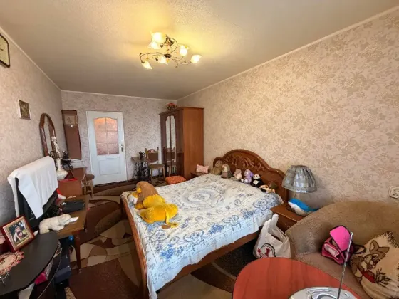 Продажа 4 -комнатной Квартиры в Кировском районе, м-н Мирный, ул. Туполева д. 22. Донецк
