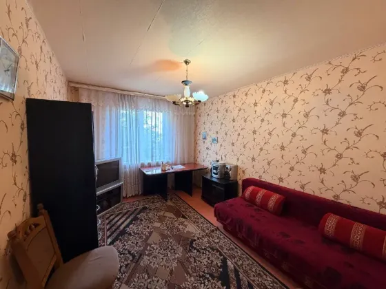 Продажа 4 -комнатной Квартиры в Кировском районе, м-н Мирный, ул. Туполева д. 22. Донецк