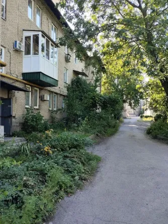 Продается 2х. комн сталинка , Киевский р-н , Ветка Донецк