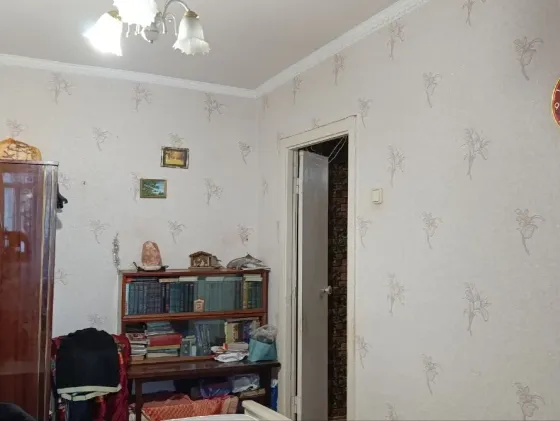 Продается 2х. комн. Ворошиловский , 50 лет ссср, магазин Авоська. Донецк