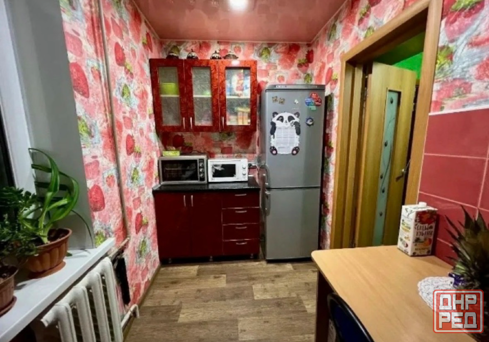 Продажа 1 комнатной квартиры Макеевка, м-н Зелёный, (ориентир Скорая помощь) Макеевка - изображение 3