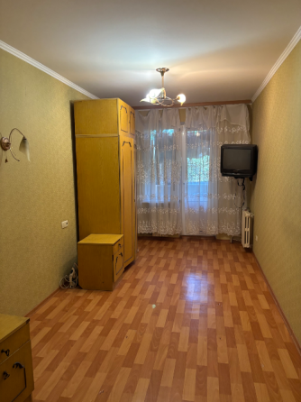 Продам трёхкомнатную квартиру Донецк