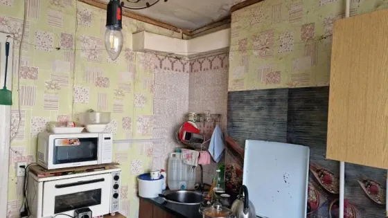Продается 3 - х комнатная квартира, ул. Щипачева, мкр. Тихий Донецк