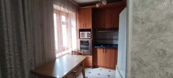 3-х комн. кв., пр-т ильича, ориентир остановка мясокомбинат Донецк