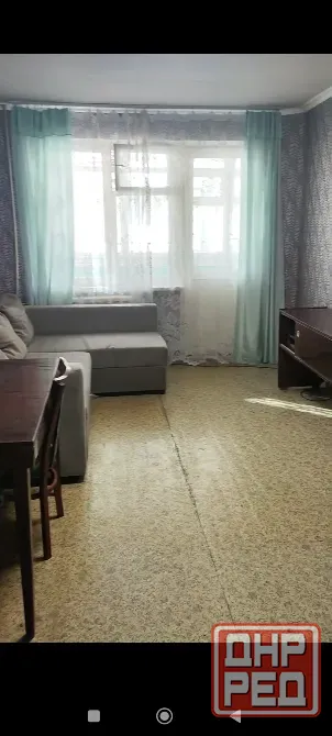 Сдам 2-х комнатную в Макеевке. Два новых дивана. Нагревательный бак. Всё необходимое есть. Макеевка - изображение 2