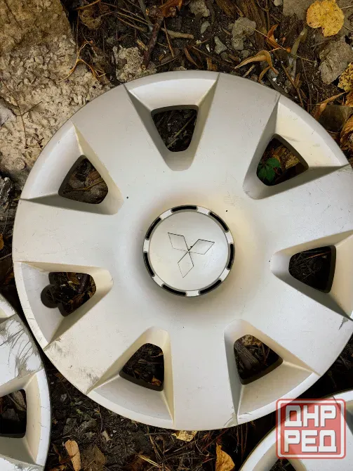 Колпаки Mitsubishi r16 Макеевка - изображение 1