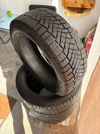 Зимняя резина Пирелли на r-17 205 /50 Донецк
