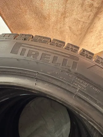 Зимняя резина Пирелли на r-17 205 /50 Донецк