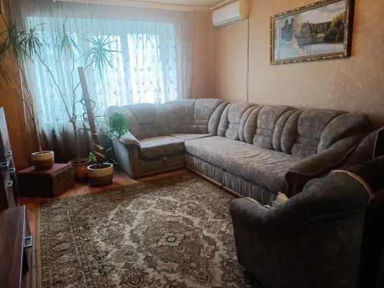 Продам 2- х комнатную квартиру в Будённовском районе ( Заперевальная) Донецк