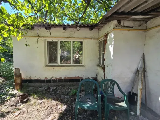Продам газифицированный дом под капремонт, Гвардейка, центр, ул. Малиновского, ориентир 5-й угол. Макеевка