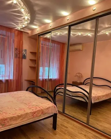Трёхкомнатная квартира с качественным ремонтом Донецк