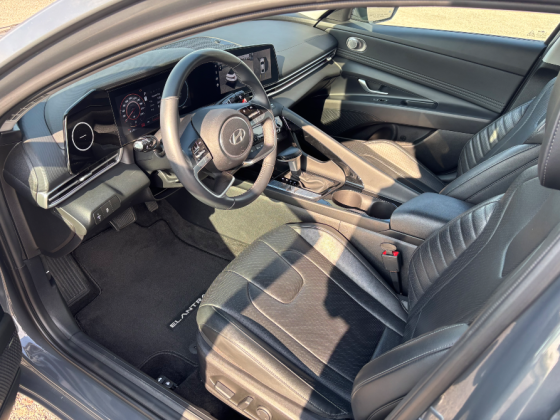 Hyundai Elantra Limited 2023 Донецк