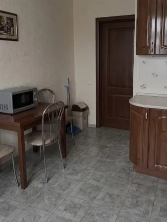 Сдается квартира на 3-м этаже в Куйбышевском районе Донецка, мкр-н Первая площадка Донецк