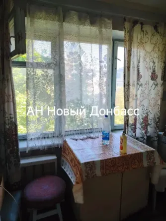 Продам 2 - х квартира в Донецке, Киевский район, ул. Собинова. Донецк