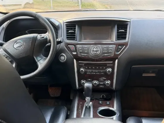 Продается Nissan Pathfinder Донецк