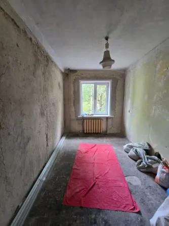 Продам 3-х комнатную квартиру под ремонт, Донецк, Буденовский, ориентир Караван. Донецк
