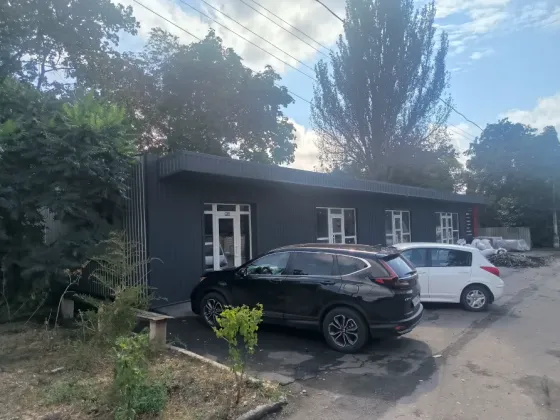 5 помещений в отдельном здании Донецк