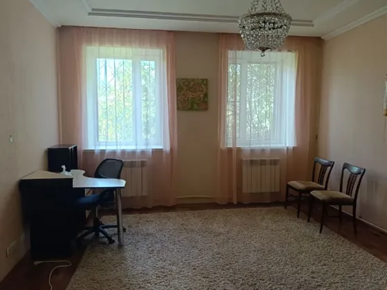 Сдам дом 3 комнаты в Ленинском р-не Донецк