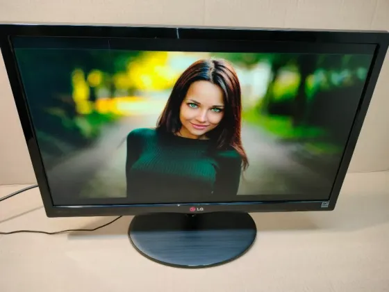 Монитор плоский широкоформатный жк LED жидкокристаллический Донецк