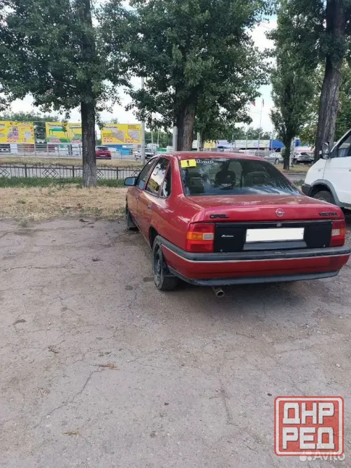Opel Vectra 2.0 MT, 1990, 302 000 км Макеевка - изображение 1