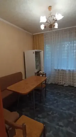 Сдам 2-х комн. крупногабаритную квартиру пр. Ильича Донецк