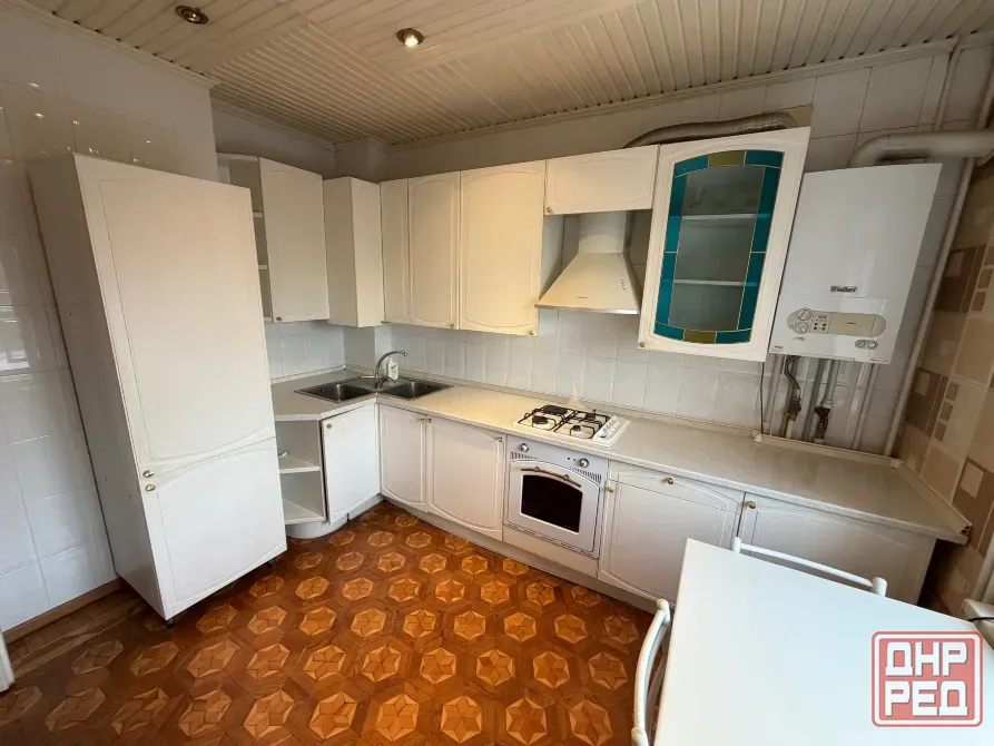 Продажа от собственника 5-ти ком.кв., Автономка, 3/9 эт., 154 м.кв. - Макеевка-центр, ул. Руденко 36 Макеевка - изображение 3