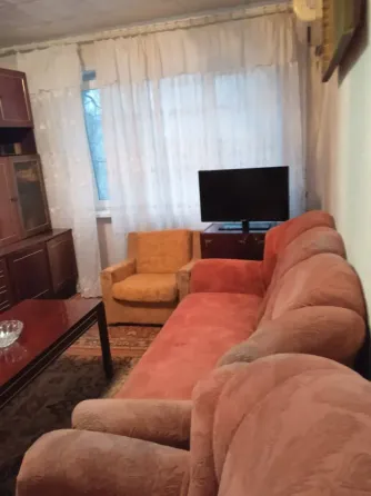 Продам 2 комнатную квартиру в центре Харцызска Харцызск