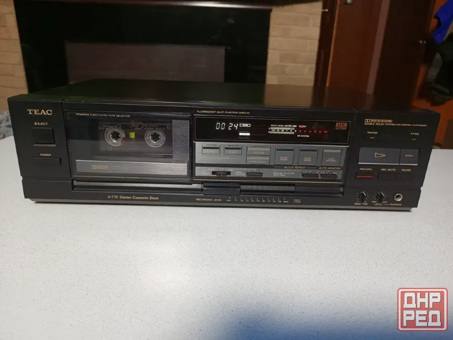Кассетный магнитофон "Teac"-V -770 Донецк - изображение 1