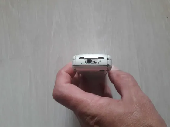 в коллекцию Motorola E398 белый Донецк