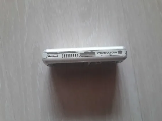 в коллекцию Motorola E398 белый Донецк