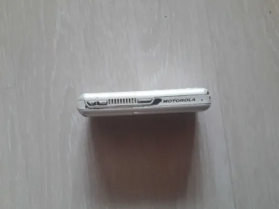 в коллекцию Motorola E398 белый Донецк