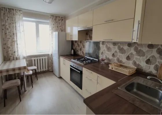 Сдаётся 2-комнатная квартира в донецке (46м²) на длительный срок Донецк