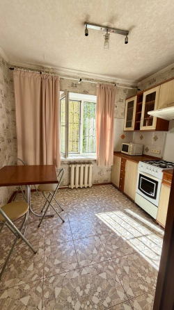Продажа 2 комн. кв., ул. Стадионная (ориентир Цирк) Донецк
