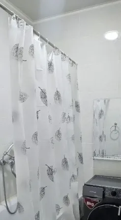 Двухкомнатная крупногабаритная квартира (50м2) Донецк
