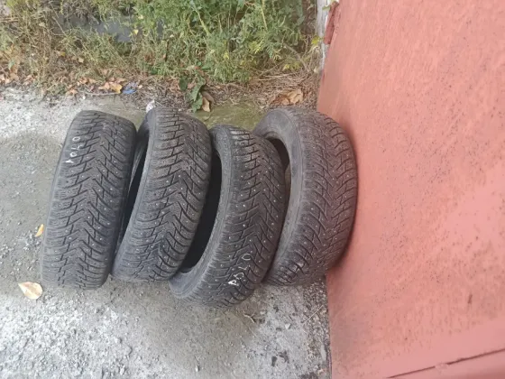 зимние шины бу 185/60/15 nokian Старобешево