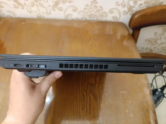 Lenovo ThinkPad T480 (i5-8250U, Full HD, 8Gb DDR4, SSD 256Gb, две батареи) Макеевка