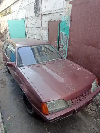 Продам Опель рекорд Макеевка