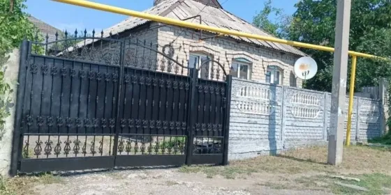 ПPОДAЖA: уютный дом с приватизированной землей / 83.3м2 / в Калининском районе, город Донецк! Донецк