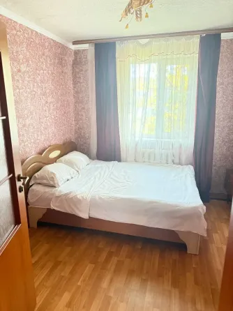 Продам 6ком Хлюпина 14, кафе Роща, Калининский район Донецк