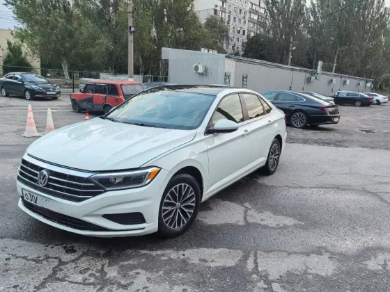Volkswagen Jetta(7) R-Line год-219 Донецк