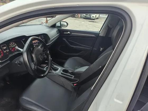 Volkswagen Jetta(7) R-Line год-219 Донецк