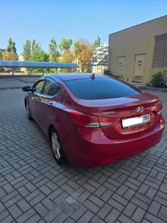 Продам Hyundai Elantra 2013 год 1,8 бензин/газ Донецк