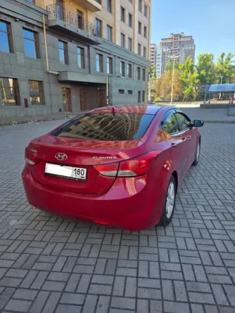 Продам Hyundai Elantra 2013 год 1,8 бензин/газ Донецк