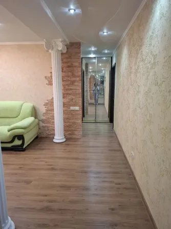 Продам хорошенькую 3 комнатную квартиру магистральный Донецк