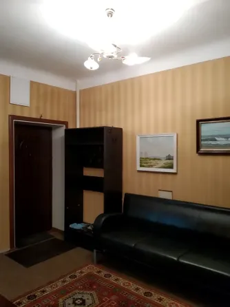 Продаётся 3 к.кв. м-н Азотный. Донецк