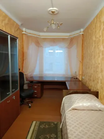 Продаётся 3 к.кв. м-н Азотный. Донецк